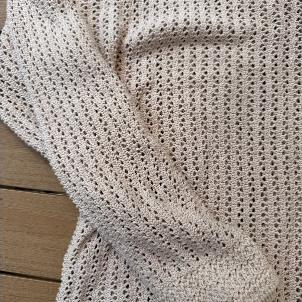 Women's Cream Z Supply Crochet Sweater. Size Medium. Excellent Condition. - Picture 4 of 6